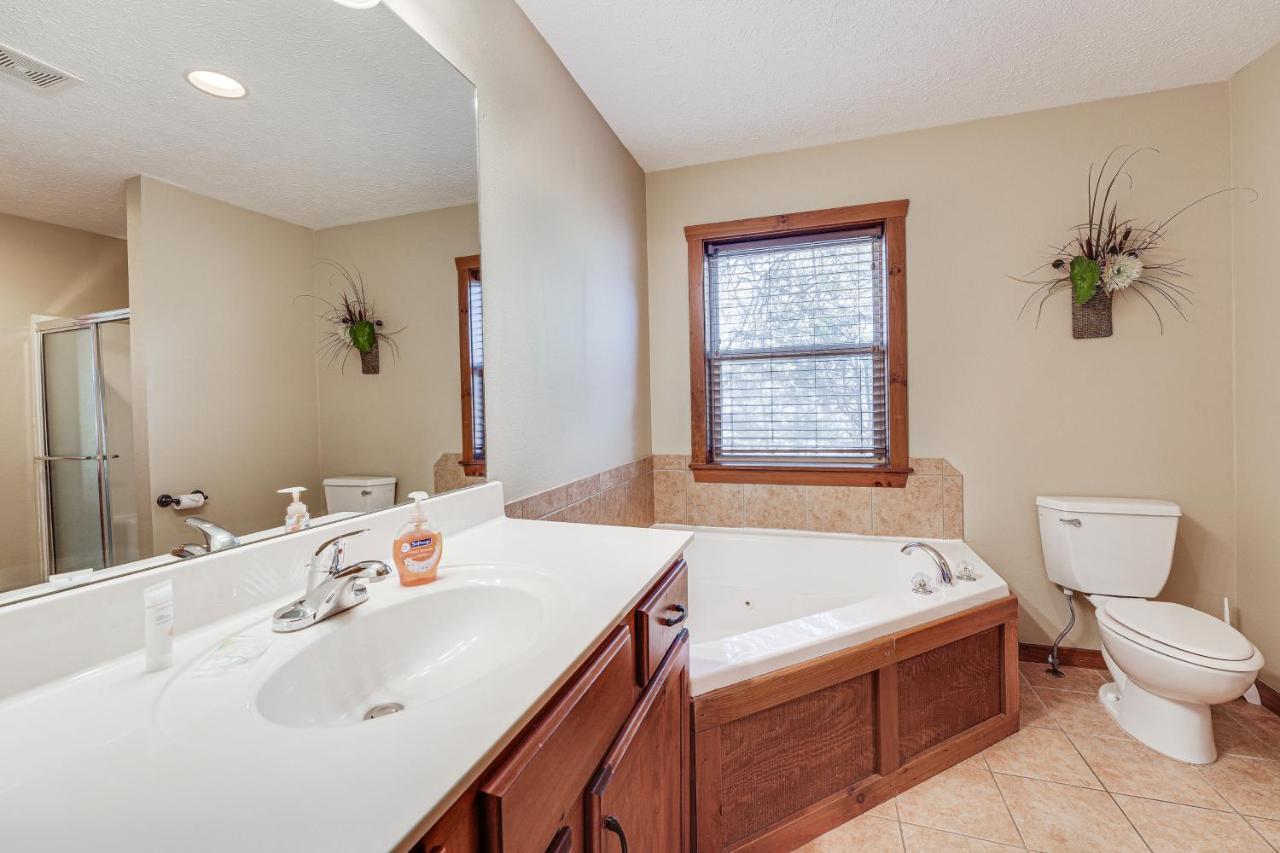 Branson Resort Getaway - Near Silver Dollar City! Екстер'єр фото